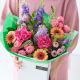 Send Lavish-Bright-Bouquet to United Kingdom