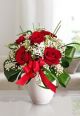 Send 5-red-roses-in-vase-Min to Italy